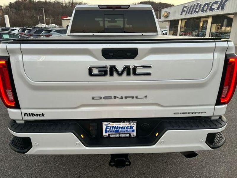 2023 Gmc Sierra HD Denali photo 4