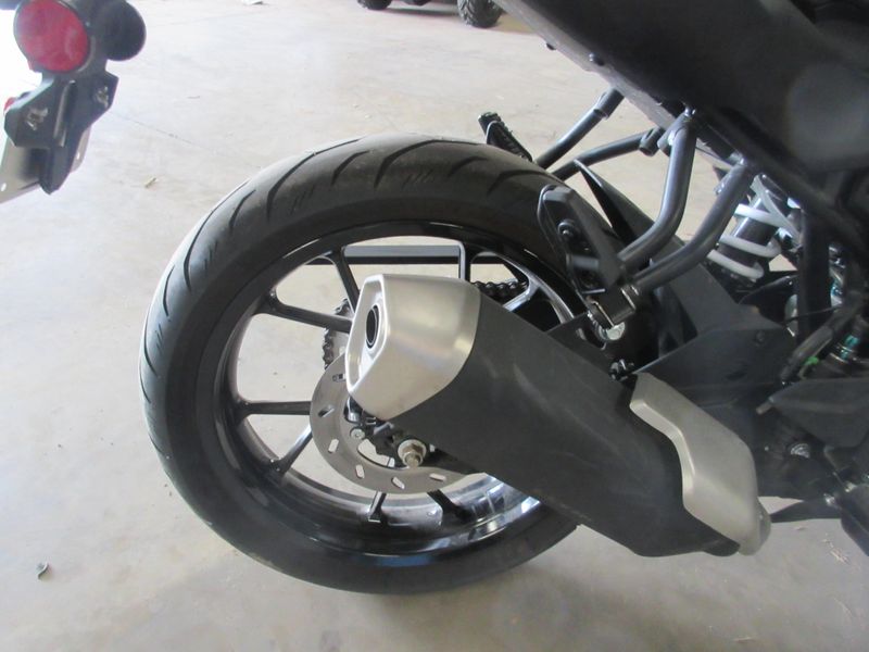 USED 2024 CFMOTO 300SS Image 18