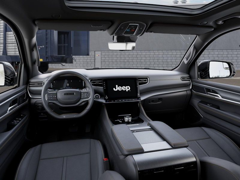 2026 Jeep Grand Wagoneer 85th Anniversary Edition 4x4Image 14