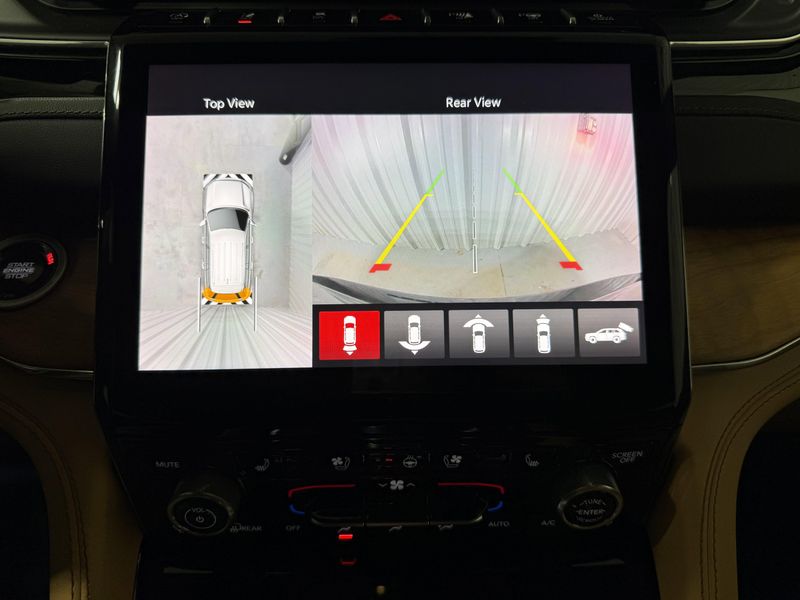 Used 2024 Jeep Grand Cherokee Summit ReserveImage 15