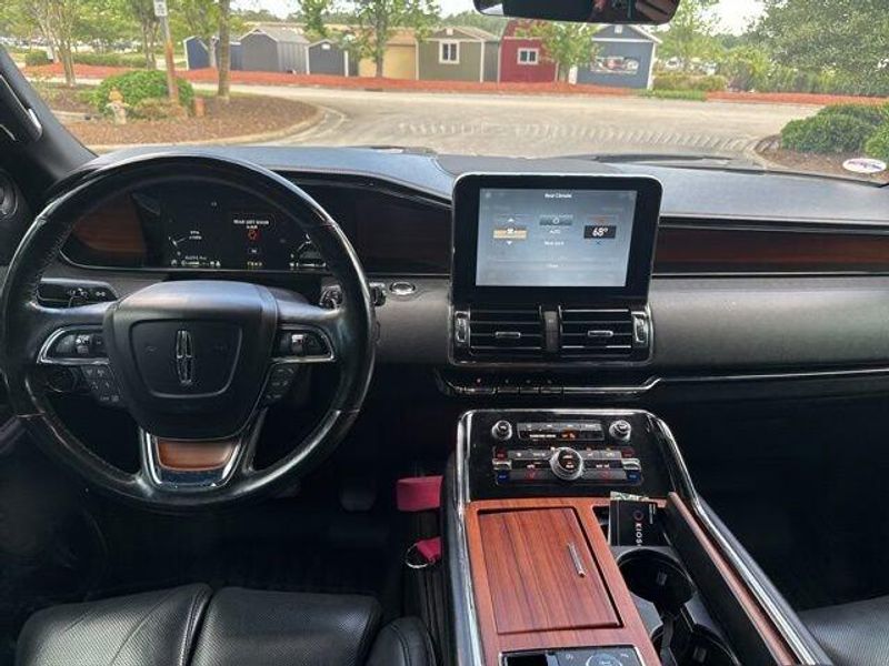 2018 Lincoln Navigator Select