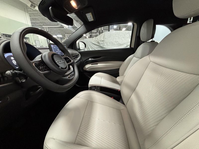 New 2025 Fiat 500e Giorgio Armani Collector