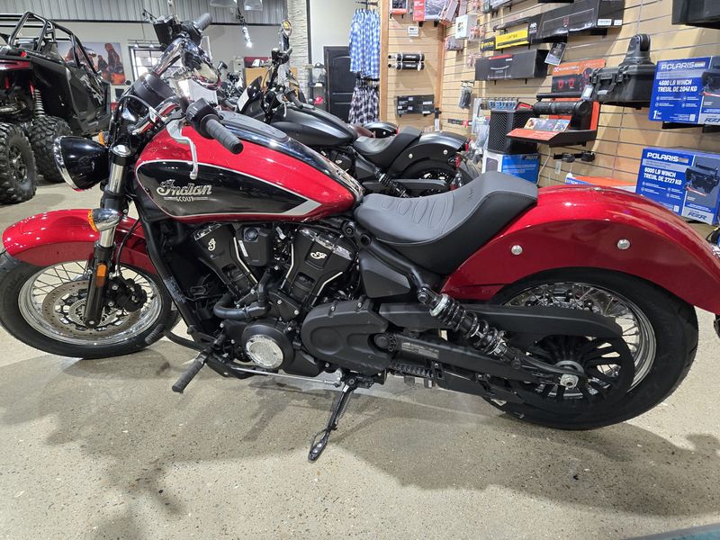 2025 Indian Motorcycle INDIAN SCOUT CLASSIC LIMITED WITH TECHNOLOGY PACKAGE SUNSET RED METALLIC Image 4