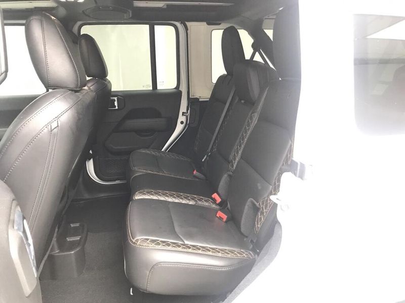 Used 2022 Jeep Wrangler Unlimited High AltitudeImage 19