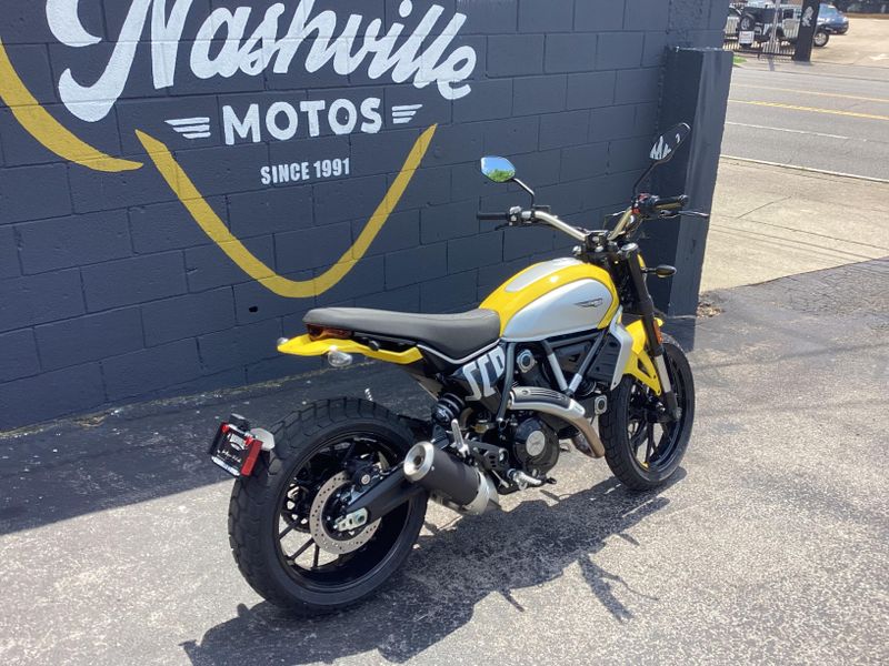 2025 Ducati SCR4AMBLER ICON 