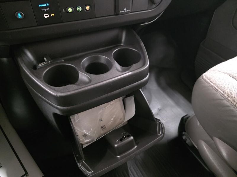 2018 Chevrolet Express Work Van photo 16