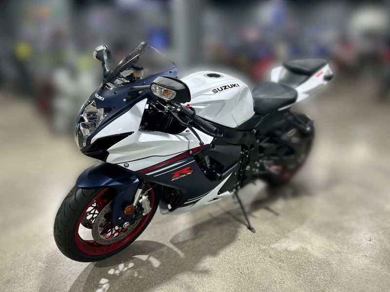 Used 2024 Suzuki GSX-R600 Image 17