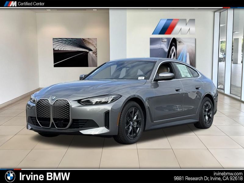 2025 BMW i4 eDrive40Image 1