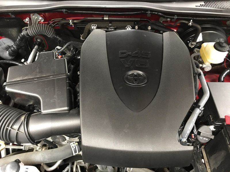 2020 Toyota Tacoma SRImage 19