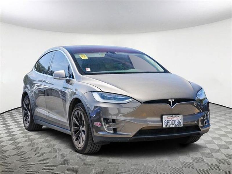 2016 Tesla Model X 60DImage 2