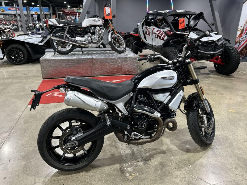 2018 Ducati SCRAMBLER 1100 SPORT  in a BLACK exterior color. Del Amo Motorsports of Redondo Beach (424) 390-7811 delamomotorsports.com 