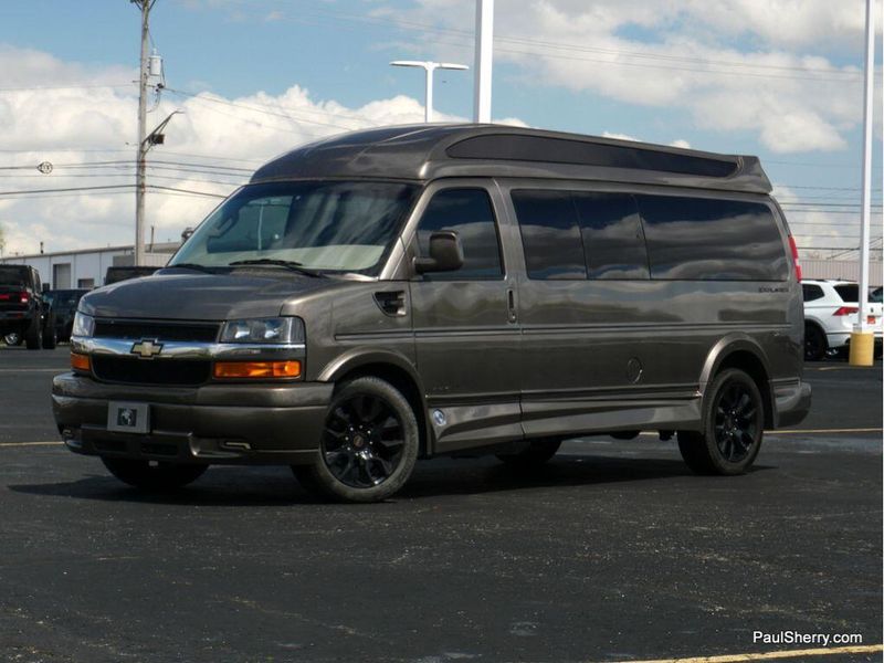2023 Chevrolet Express Image 13