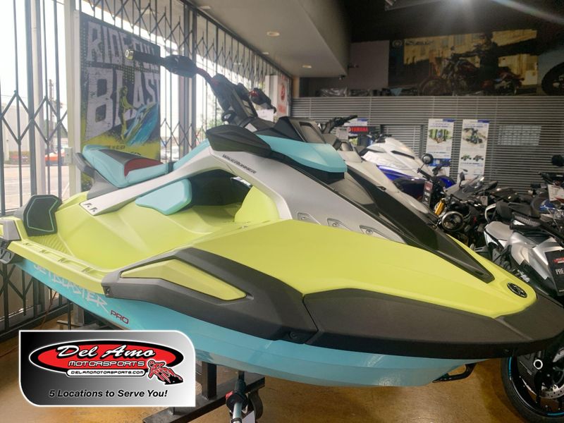 New 2025 Yamaha JETBLASTER PRO (3UP) Image 1