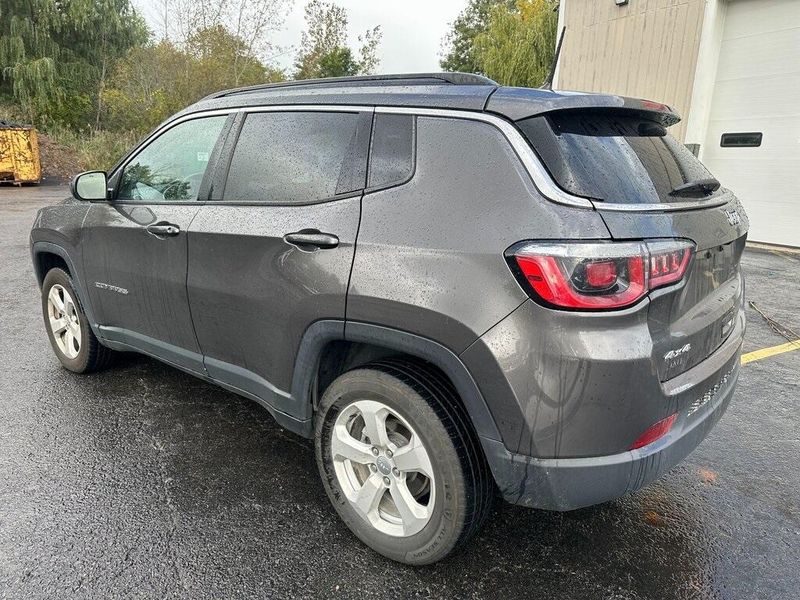 2018 Jeep Compass LatitudeImage 13