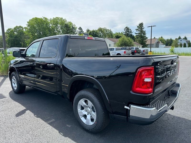 2025 RAM 1500 Big Horn Crew Cab 4x4 5