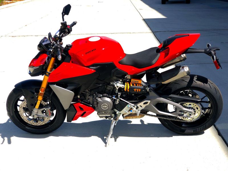 New 2026 Ducati STREETFIGHTER V2 S 896 Image 14