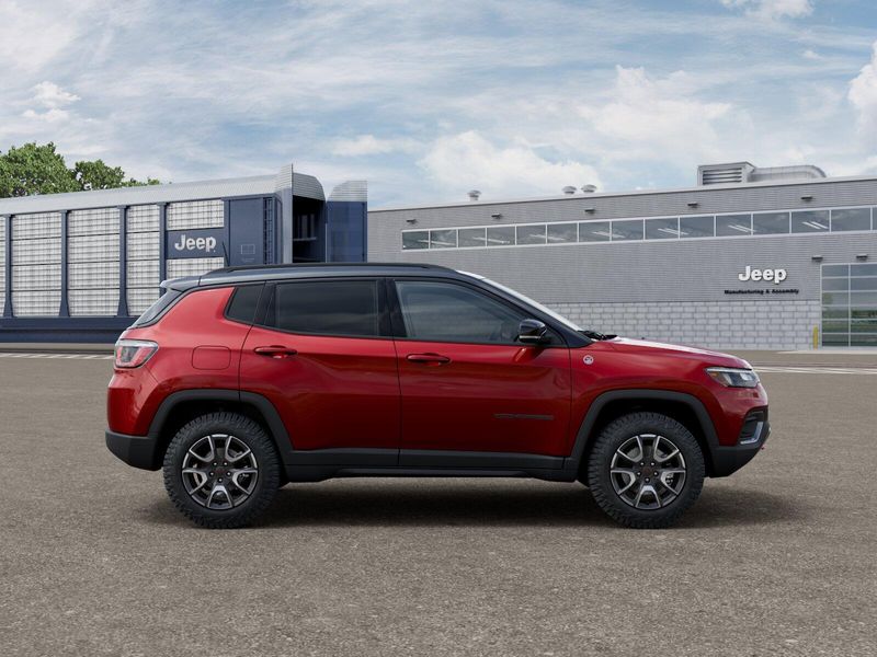 New 2026 Jeep Compass Trailhawk 4x4Image 12