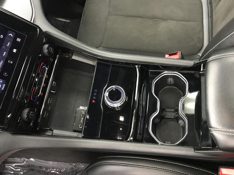 Used 2023 Jeep Grand Cherokee AltitudeImage 6