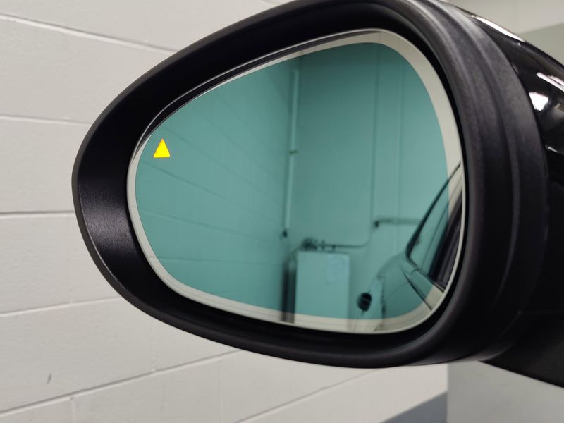 Used 2022 Alfa Romeo Giulia Veloce Premium AWD w/Sunroof/navImage 23