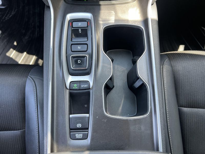Used 2022 Honda Accord Sedan SportImage 13