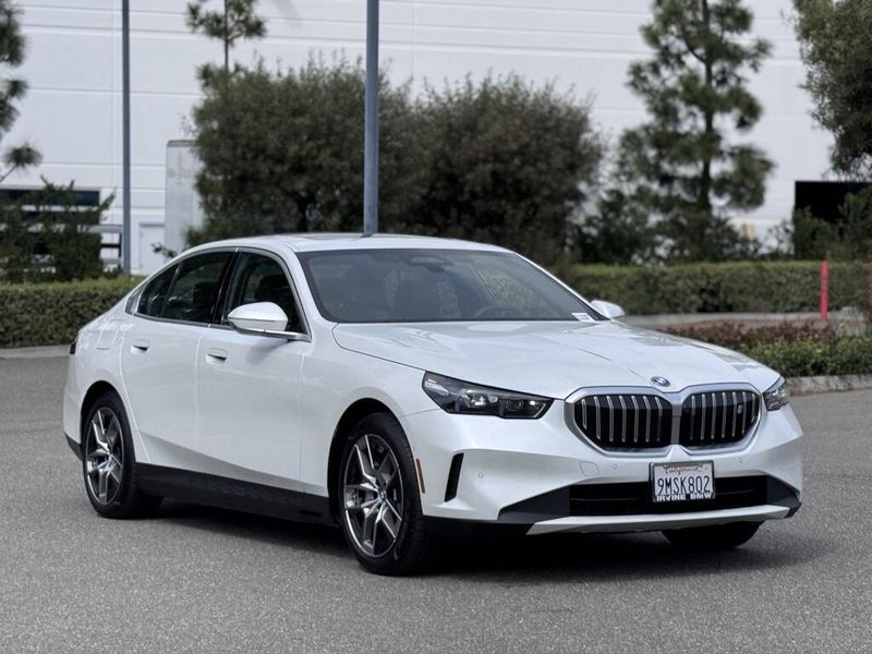 2024 BMW i5 eDrive40Image 3