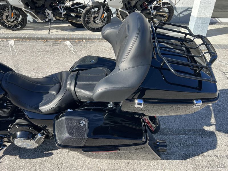 2015 Harley-Davidson Street Glide CVO 