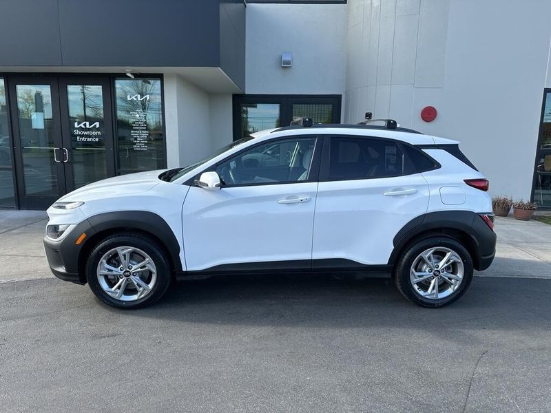 2023 Hyundai Kona SELImage 8