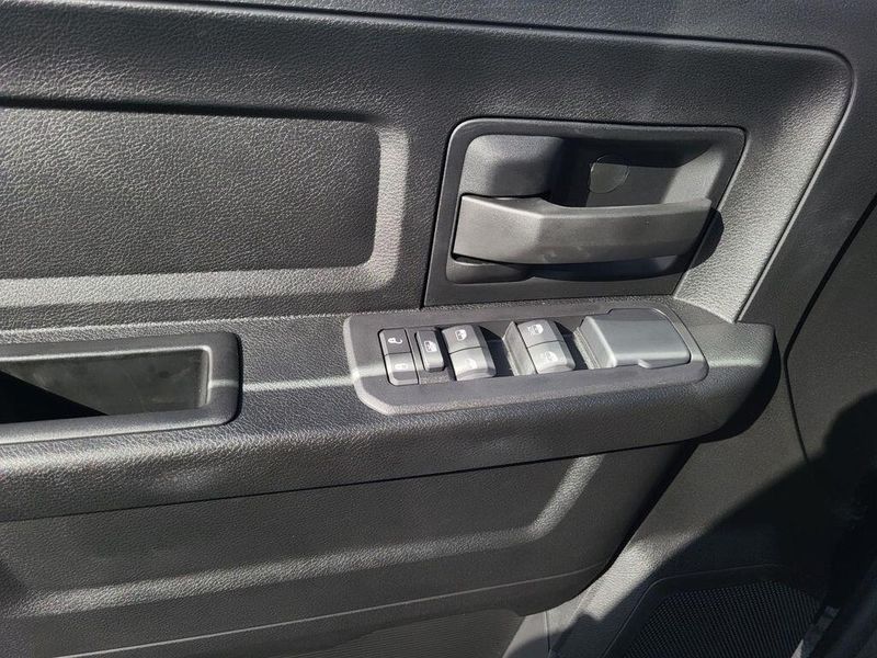 2025 RAM 2500 Tradesman Crew Cab 4x4 6