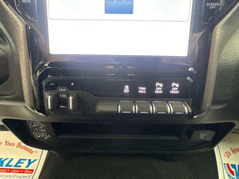 2025 RAM 2500 Tradesman Crew Cab 4x4 6