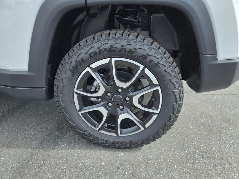 New 2026 Jeep Compass Trailhawk 4x4