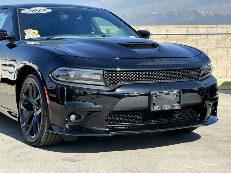 2019 Dodge Charger R/TImage 3