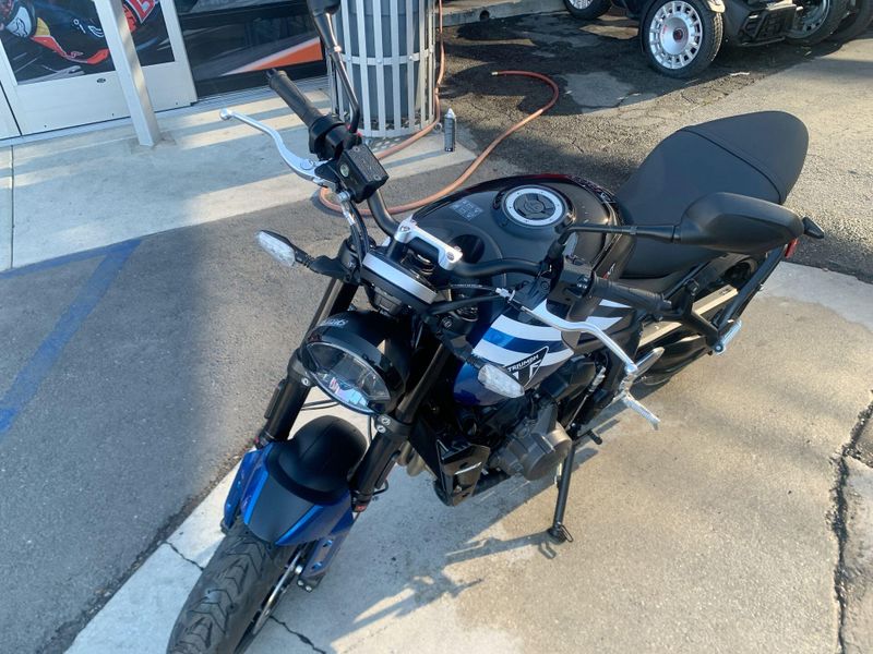 New 2025 Triumph TRIDENT 660 Image 23