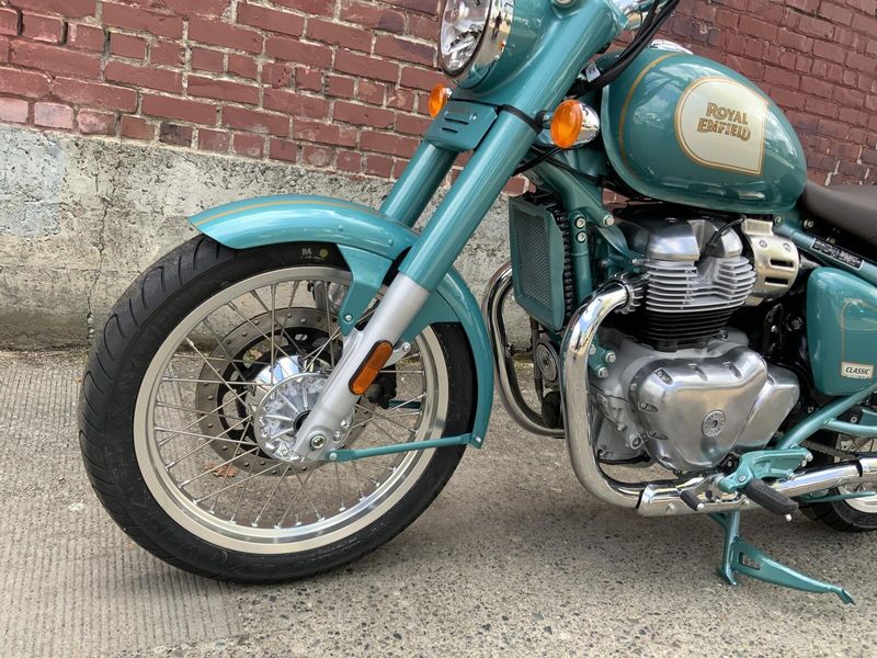 New 2026 Royal Enfield CLASSIC 650 