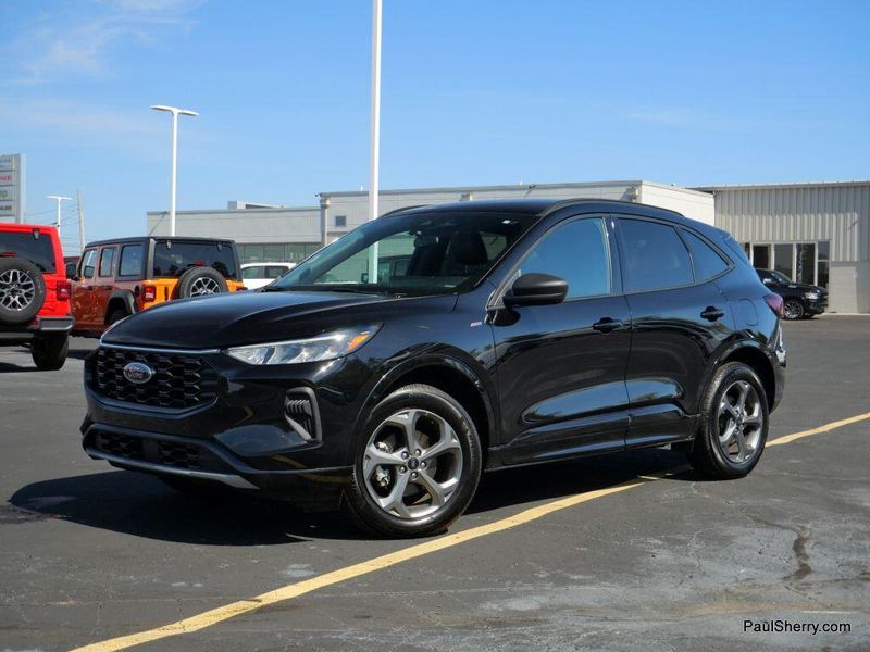 2024 Ford Escape ST-Line photo 3