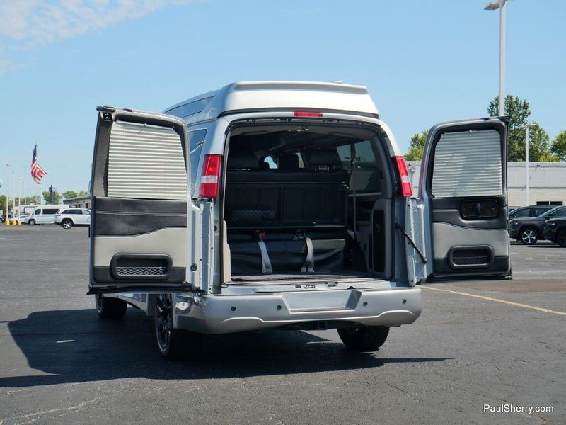 2023 Chevrolet Express 2500 Cargo photo 19