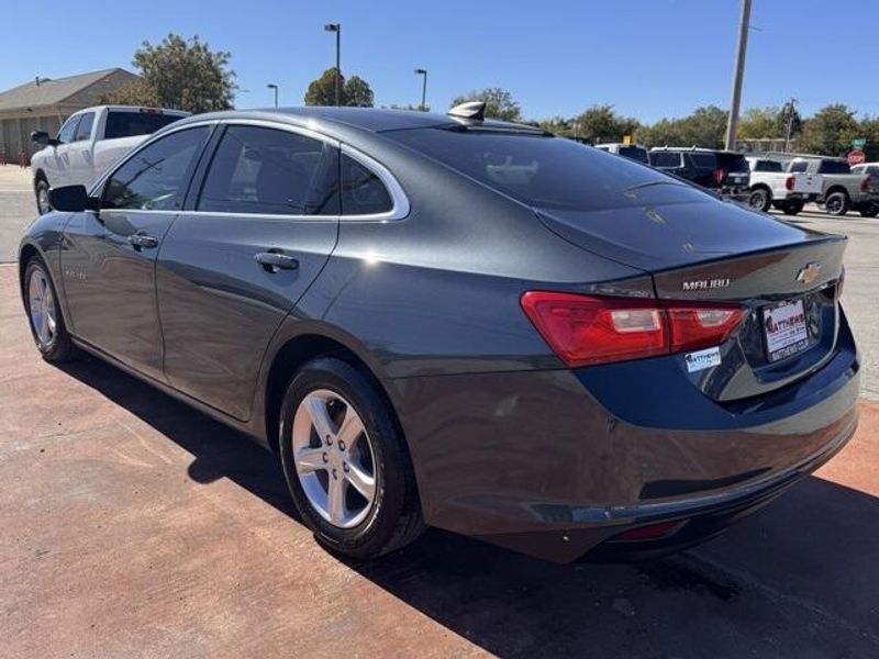 Used 2020 Chevrolet Malibu LSImage 4
