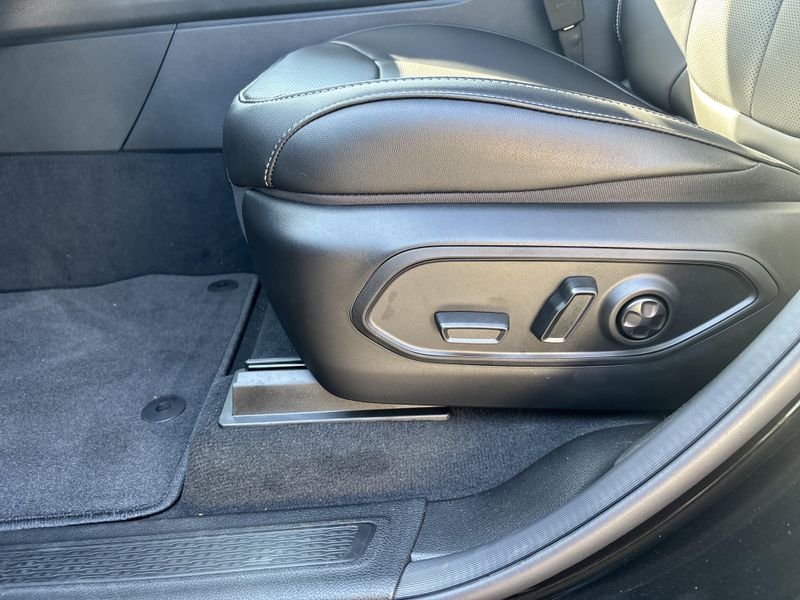 New 2025 Jeep Grand Cherokee Limited 4x4Image 21