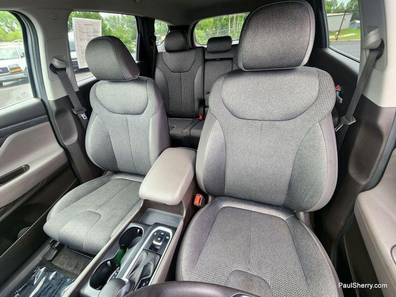 Used 2019 Hyundai Santa Fe SELImage 24