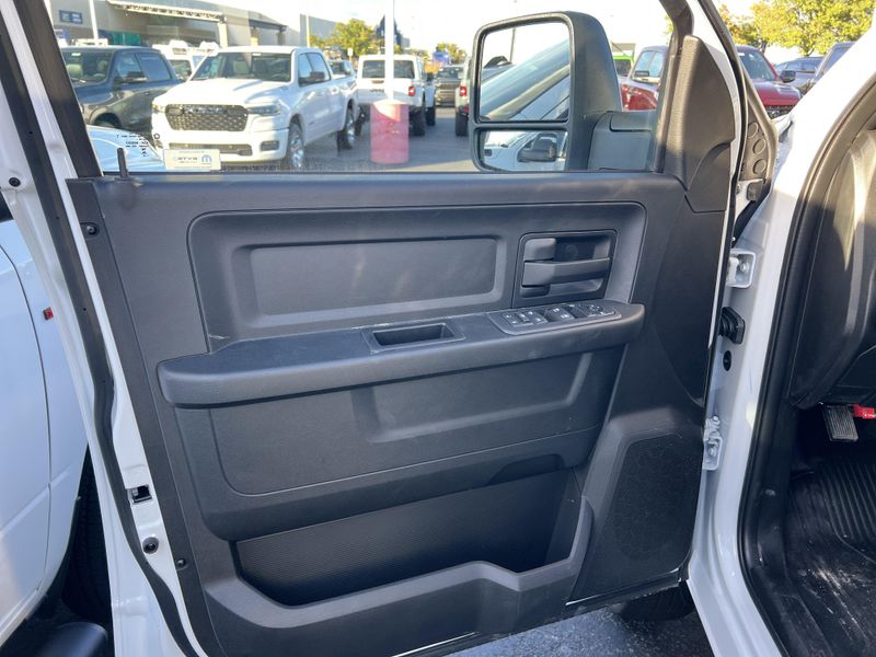 New 2026 RAM 3500 Chassis Cab TradesmanImage 15