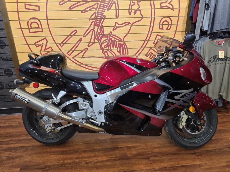 Used 2006 Suzuki Hayabusa Image 1
