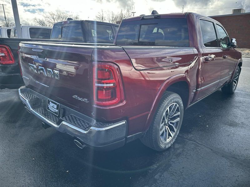 2025 RAM 1500 Limited Crew Cab 4x4 5