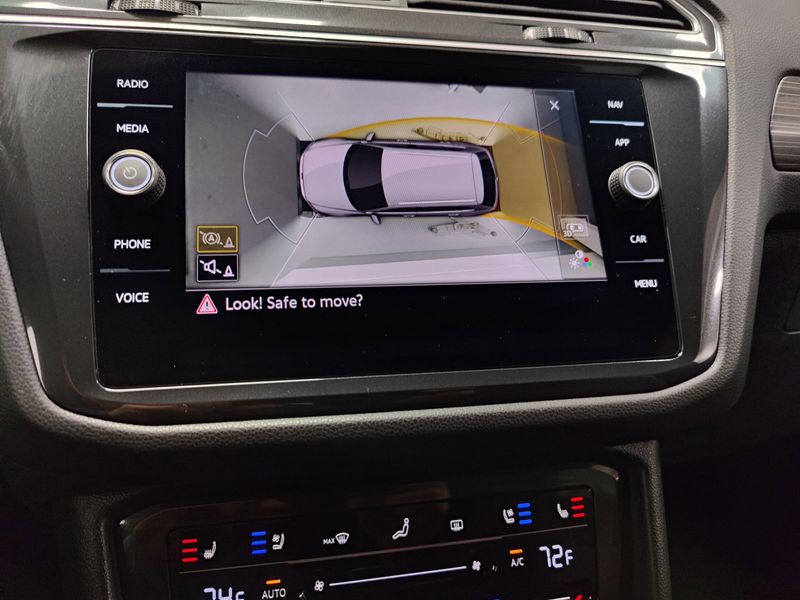 Used 2024 Volkswagen Tiguan SEL R-Line AWD w/Sunroof/NavImage 27