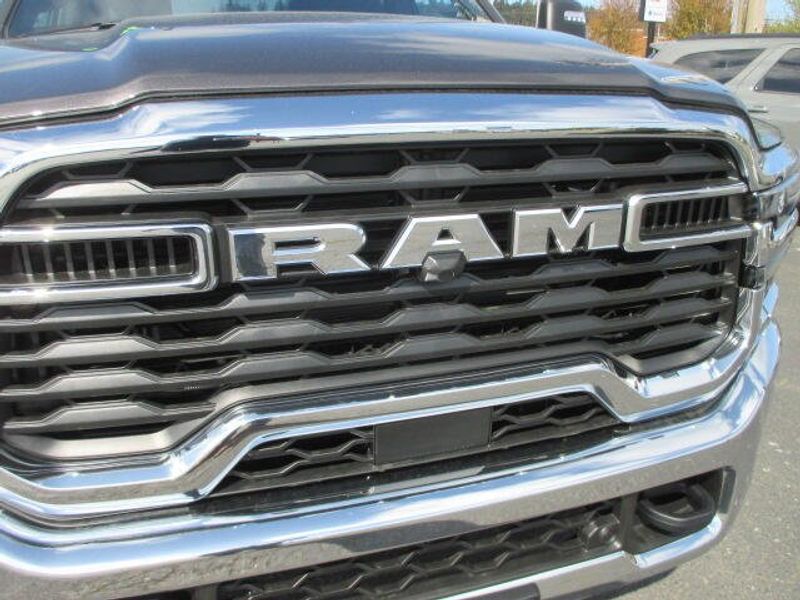 2025 RAM 2500 Big Horn Crew Cab 4x4 6
