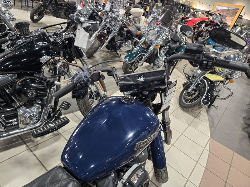 USED 2019 HARLEY SOFTAIL STREET BOB Image 14