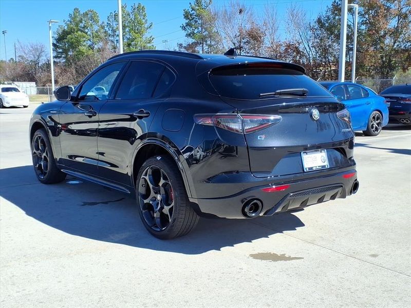 New 2026 Alfa Romeo Stelvio Image 9