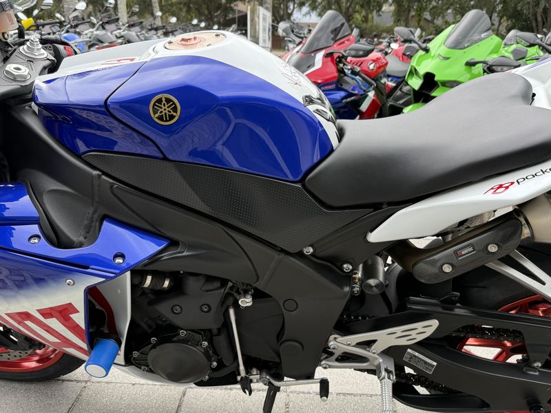 Used 2010 Yamaha YZF R1 LE 