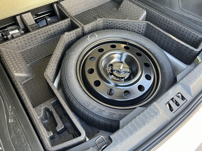 2022 Ford Edge Titanium photo 36