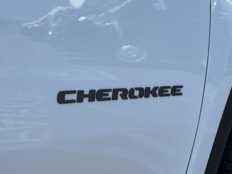 New 2026 Jeep Cherokee Limited 4x4