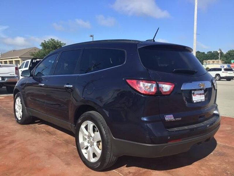 2017 Chevrolet Traverse LTImage 3