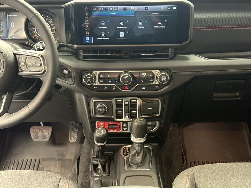 Used 2026 Jeep Wrangler RubiconImage 11